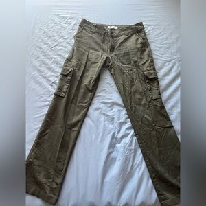 Women’s Green Cargo Pants
